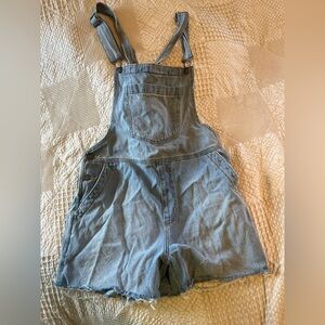 Universal Thread Blue Denim Overalls Classic Light Wash